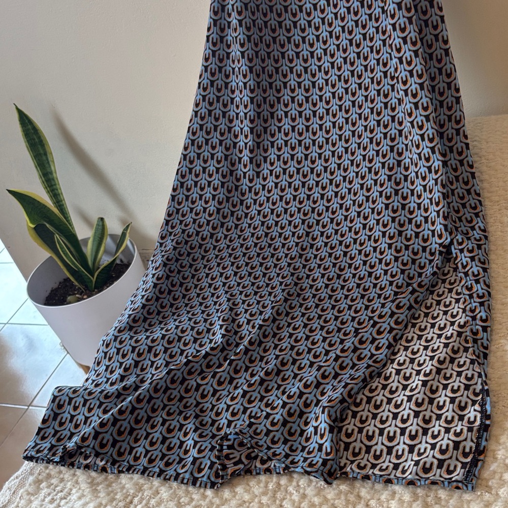 Patterned Blue Slip Dress with Scoop Neck - Picture 2 of 4